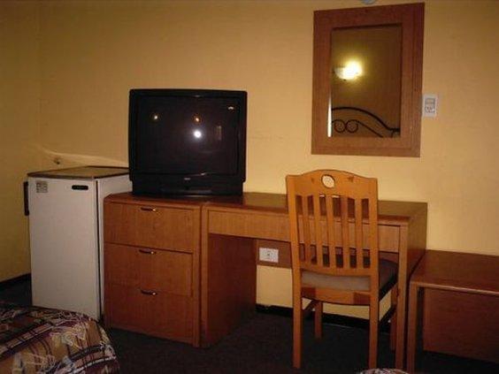 Maria Luisa Inn & Suites Juarez  الغرفة الصورة
